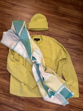 Chartreuse Banana Republic Fit